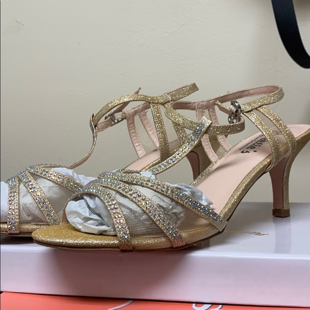 Brand New Gold heels 2 inch